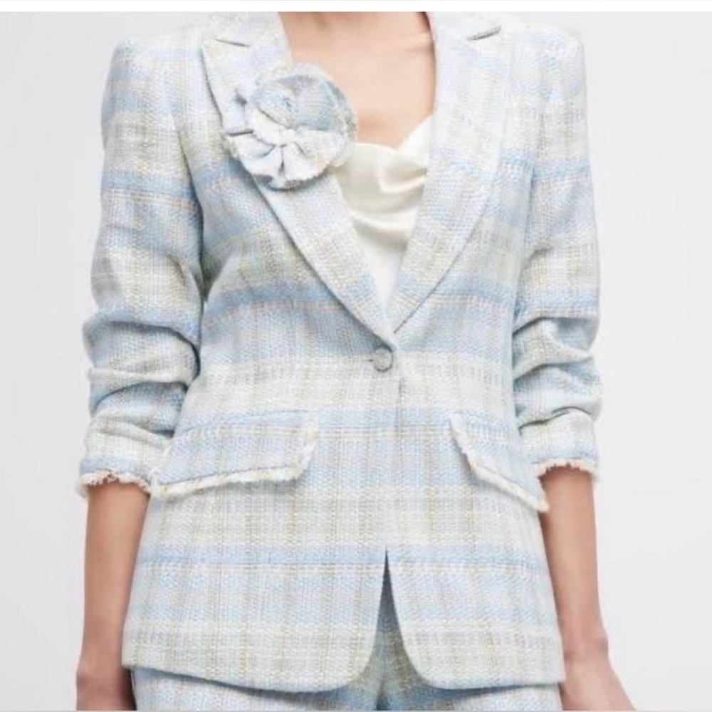 Matching Cinq a Sept suit
